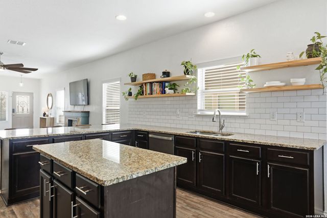 367 Hunters Ranch E, San Antonio, TX 78253