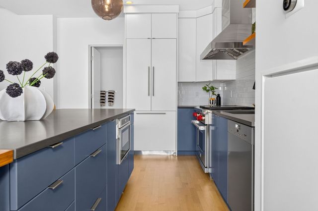 346 Congress 604, Boston, MA 02210