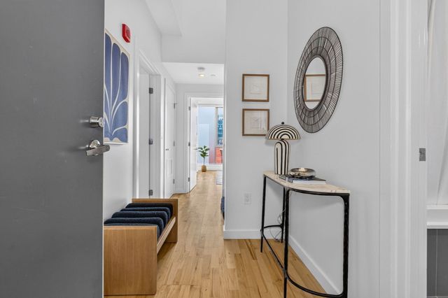 346 Congress 604, Boston, MA 02210