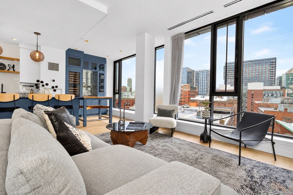 346 Congress 604, Boston, MA 02210