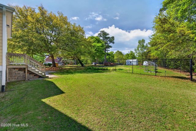 135 Great Oak Drive, Hampstead, NC 28443