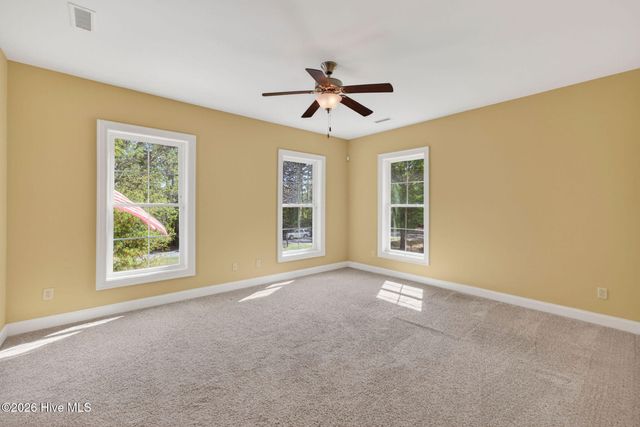 135 Great Oak Drive, Hampstead, NC 28443