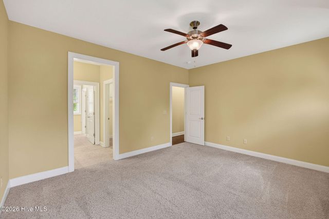 135 Great Oak Drive, Hampstead, NC 28443