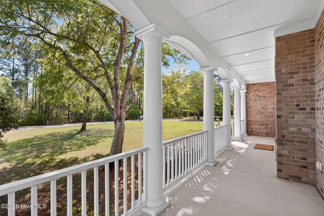 135 Great Oak Drive, Hampstead, NC 28443