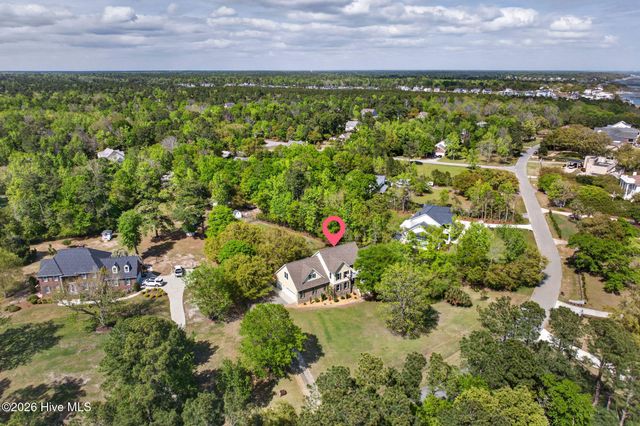 135 Great Oak Drive, Hampstead, NC 28443