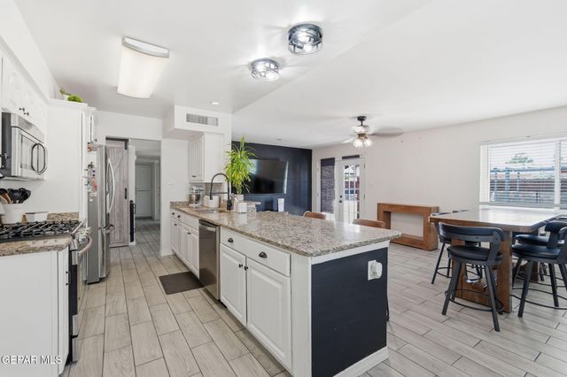 3001 RED CORAL Way, El Paso, TX 79936