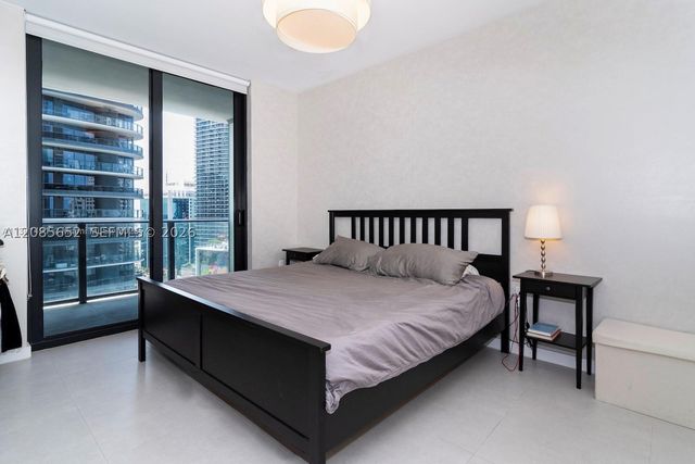1010 Brickell Ave 2508, Miami, FL 33131
