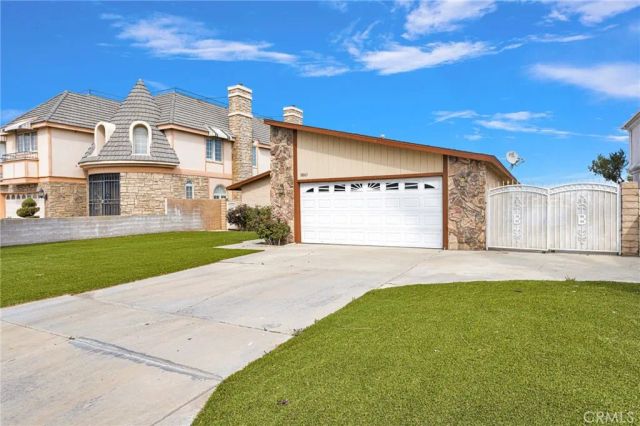 18063 Mariner Drive, Victorville, CA 92395