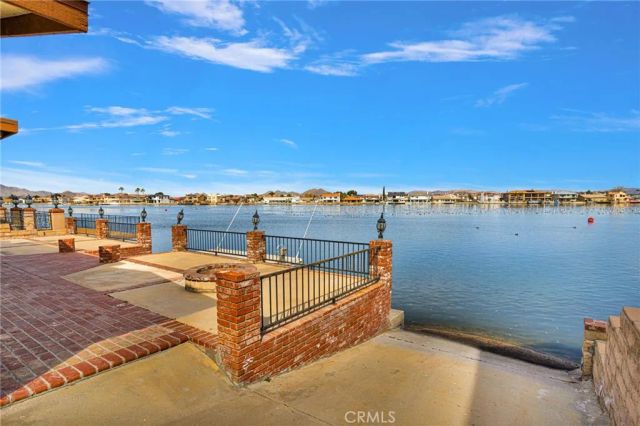 18063 Mariner Drive, Victorville, CA 92395