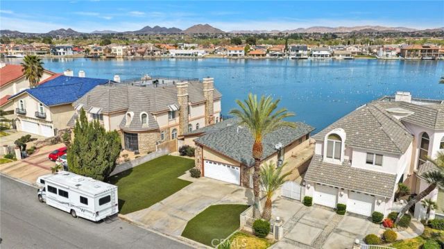 18063 Mariner Drive, Victorville, CA 92395