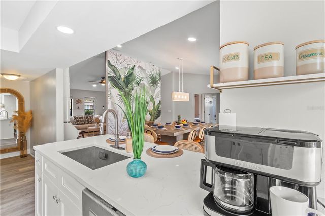 1372 TENBY WAY, Palm Harbor, FL 34683