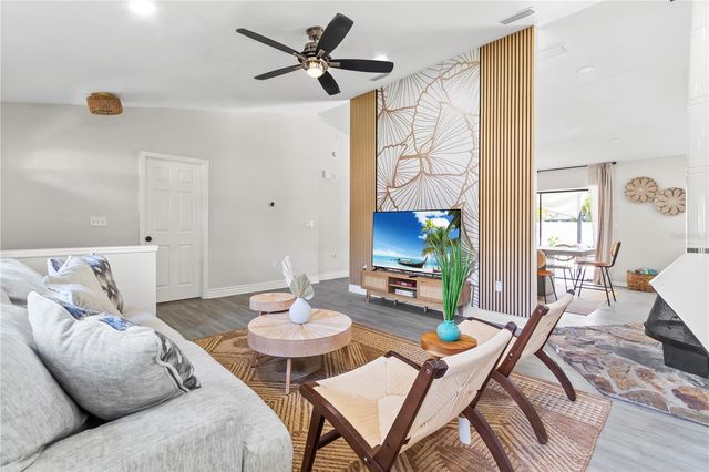 1372 TENBY WAY, Palm Harbor, FL 34683