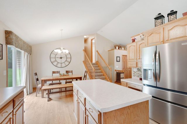 707 Chalupsky Avenue SE, New Prague, MN 56071