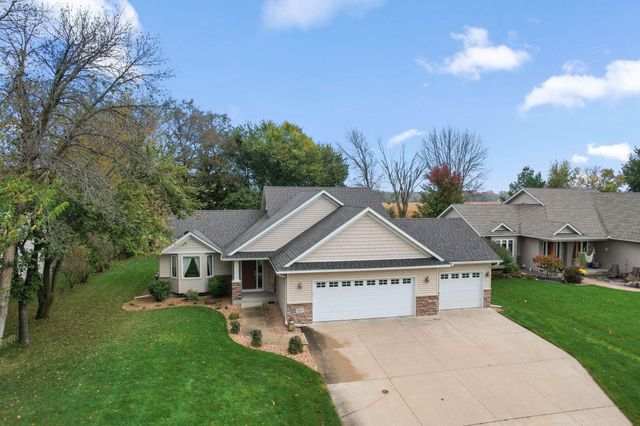 707 Chalupsky Avenue SE, New Prague, MN 56071