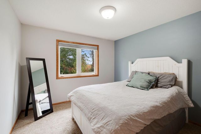 707 Chalupsky Avenue SE, New Prague, MN 56071