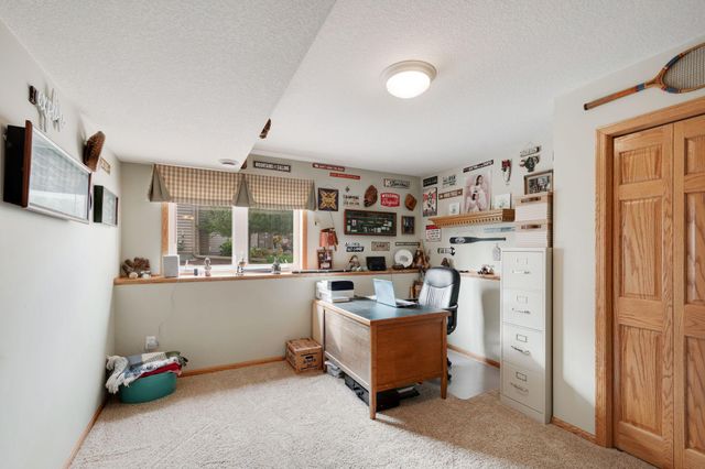 707 Chalupsky Avenue SE, New Prague, MN 56071