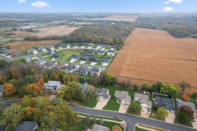 707 Chalupsky Avenue SE, New Prague, MN 56071