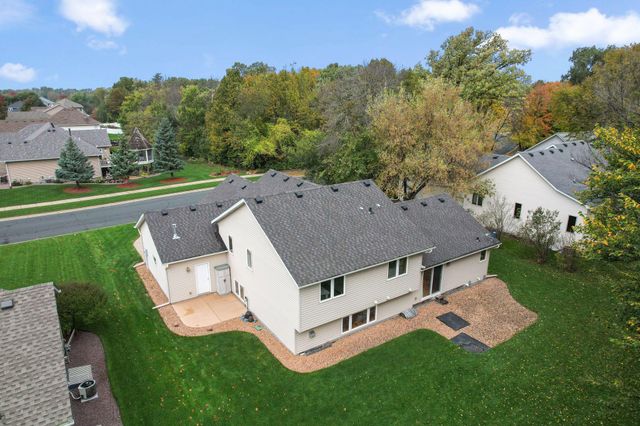 707 Chalupsky Avenue SE, New Prague, MN 56071