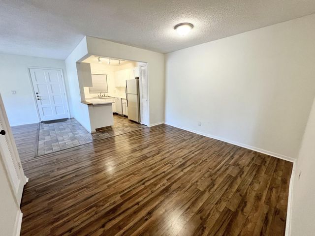 1000 NW 13th Street 213a, Boca Raton, FL 33486