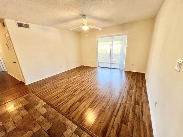 1000 NW 13th Street 213a, Boca Raton, FL 33486