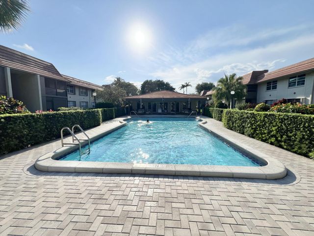 1000 NW 13th Street 213a, Boca Raton, FL 33486