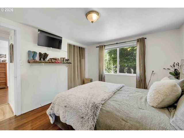 5596 CANARY Rd, Florence, OR 97439