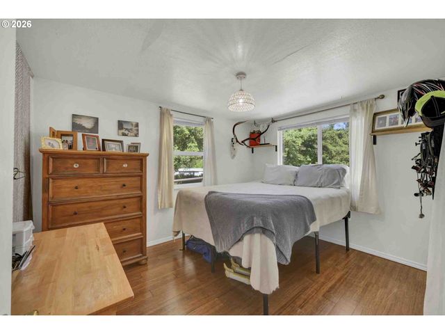 5596 CANARY Rd, Florence, OR 97439