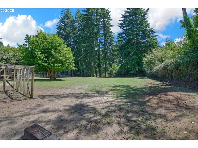 5596 CANARY Rd, Florence, OR 97439