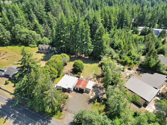 5596 CANARY Rd, Florence, OR 97439