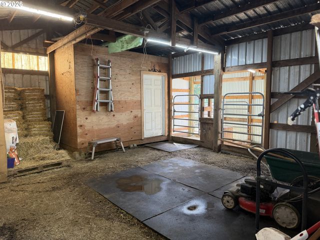 5596 CANARY Rd, Florence, OR 97439