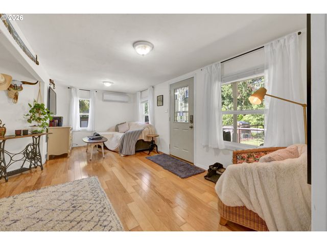 5596 CANARY Rd, Florence, OR 97439