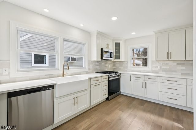 2 Guenter St, Butler Boro, NJ 07405