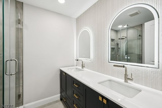 2 Guenter St, Butler Boro, NJ 07405