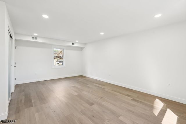 2 Guenter St, Butler Boro, NJ 07405