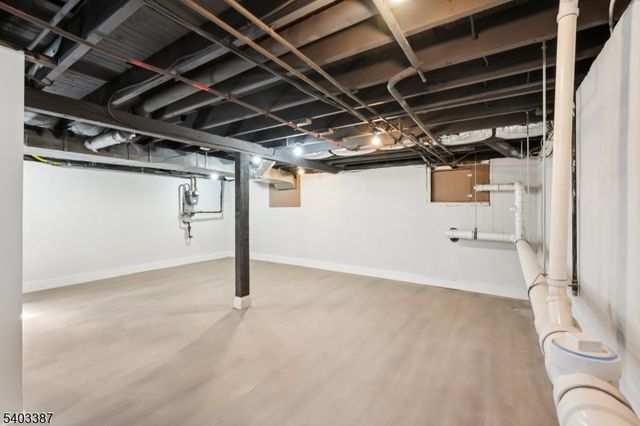 2 Guenter St, Butler Boro, NJ 07405