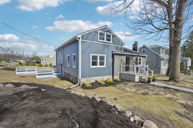 2 Guenter St, Butler Boro, NJ 07405