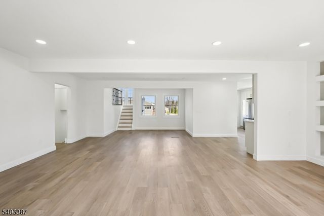 2 Guenter St, Butler Boro, NJ 07405