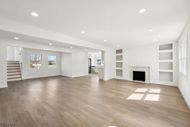 2 Guenter St, Butler Boro, NJ 07405