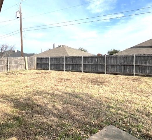 624 Johnathon Court, Joshua, TX 76058