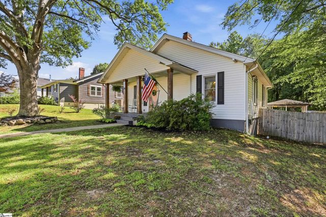 14 School Street, Travelers Rest, SC 29690