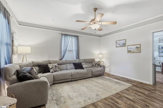 14 School Street, Travelers Rest, SC 29690