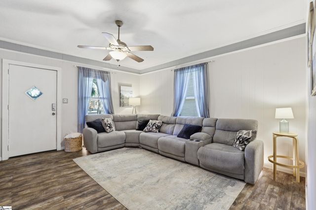 14 School Street, Travelers Rest, SC 29690
