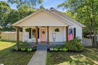 14 School Street, Travelers Rest, SC 29690