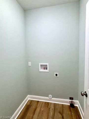 7471 Olin Road, Pfafftown, NC 27040