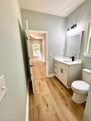 7471 Olin Road, Pfafftown, NC 27040