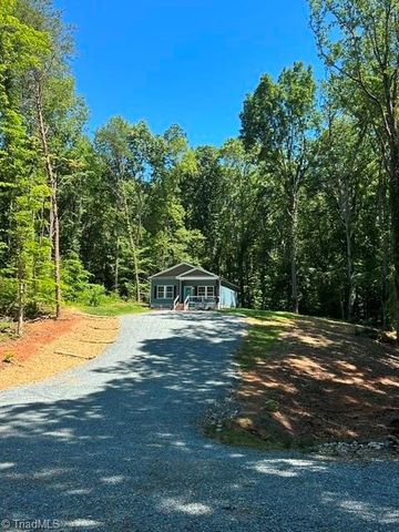 7471 Olin Road, Pfafftown, NC 27040