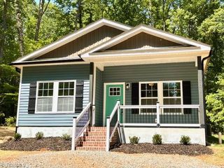7471 Olin Road, Pfafftown, NC 27040