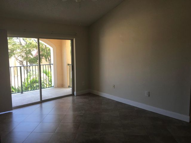 1721 Village Boulevard 303, West Palm Beach, FL 33409
