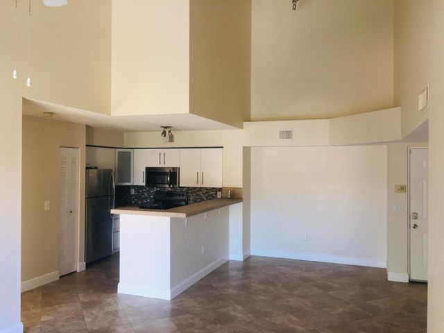 1721 Village Boulevard 303, West Palm Beach, FL 33409