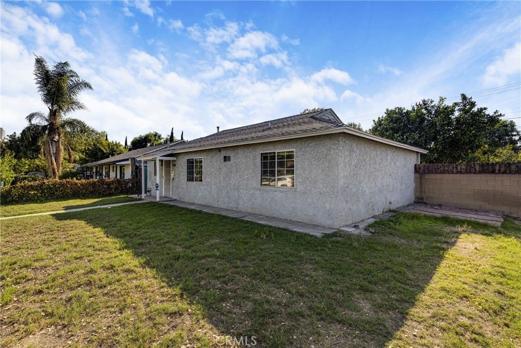 7955 White Oak, Reseda, CA 91335 — photo 2